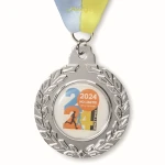 Železna medalja s poliestrskim trakom in barvno kupolo - slika 2